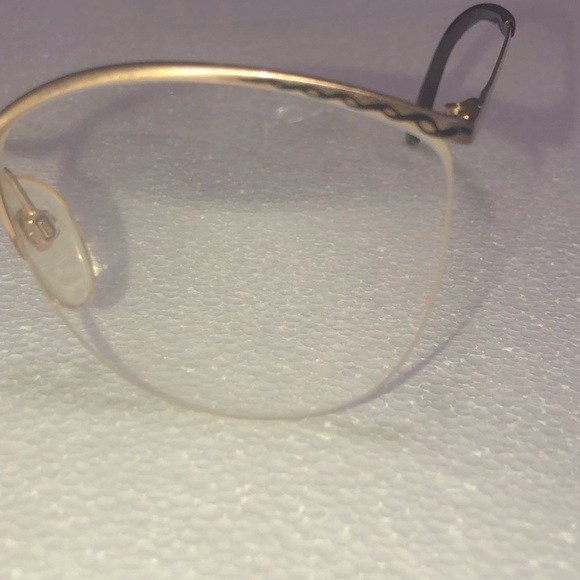 VTG Rodenstock Lady R Tour 805 RD 140 Gold Tone Frames w Twist Accent Design EUC - Picture 9 of 9